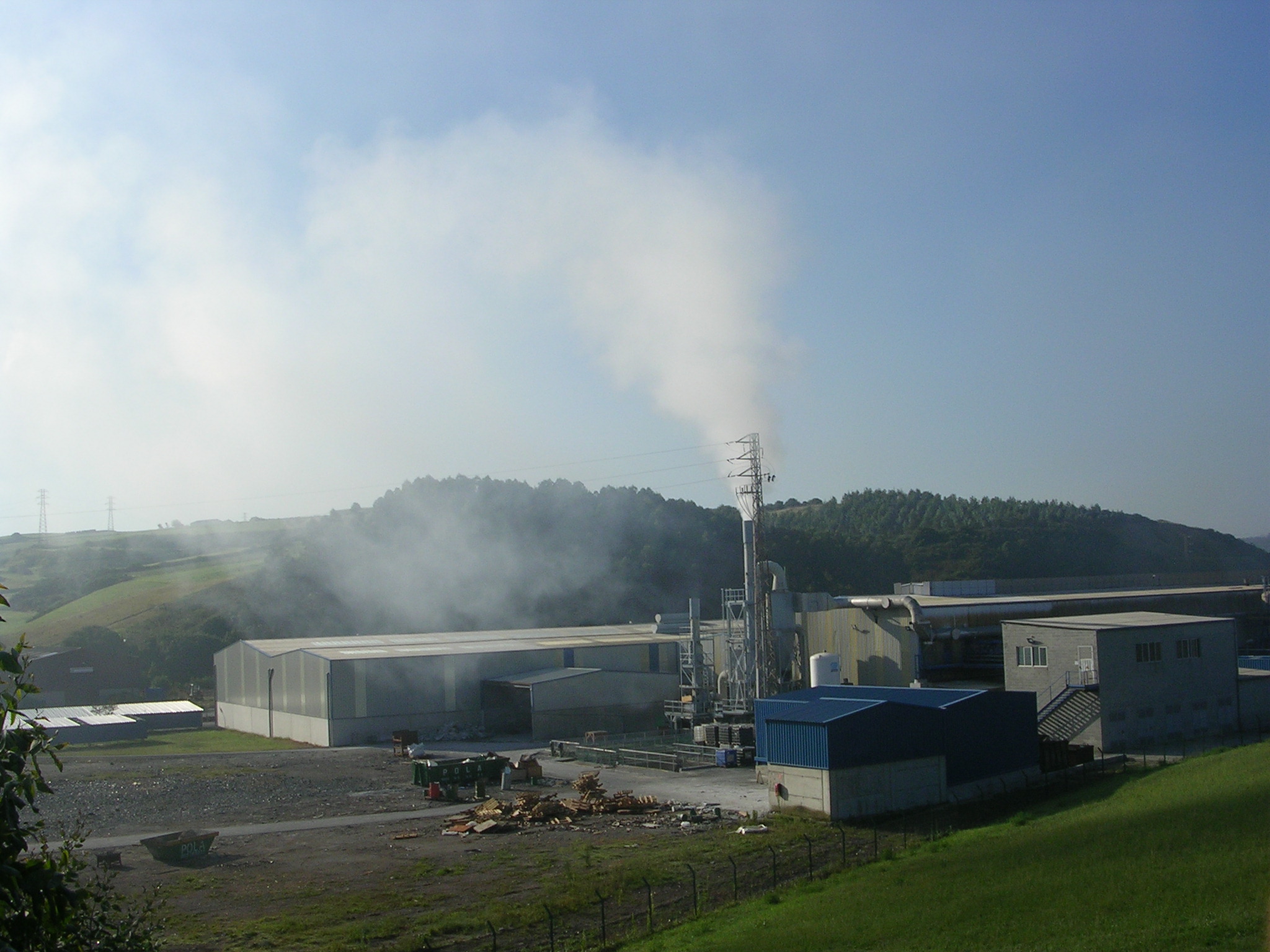 Asturias. El Colectivo Ecologista solicita un estudio de impacto ambiental para la planta de alambron de Macua