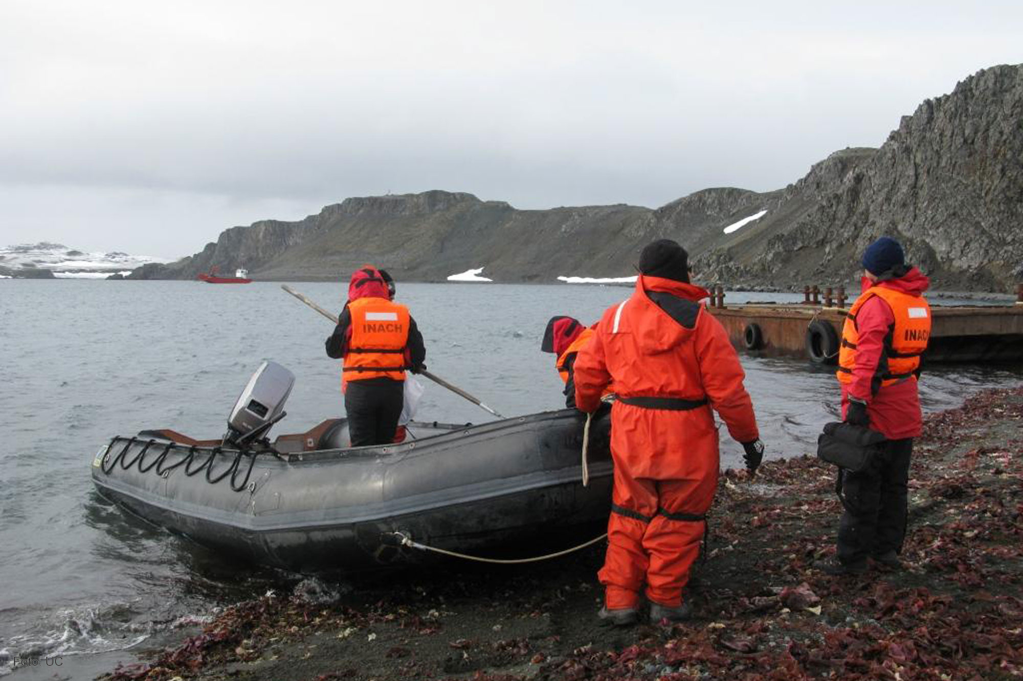 La Universidad Católica participa en Expedición Científica Antártica 2011