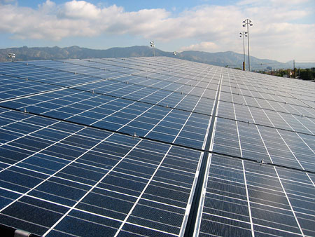 Bankia invierte 6 millones en una planta fotovoltaica sobre cubierta en Arinaga (Gran Canaria)