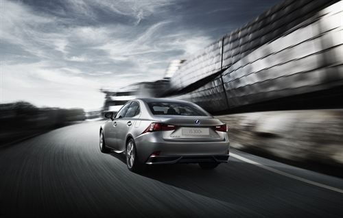 Lexus deja de vender coches diésel y apuesta por la tecnología híbrida