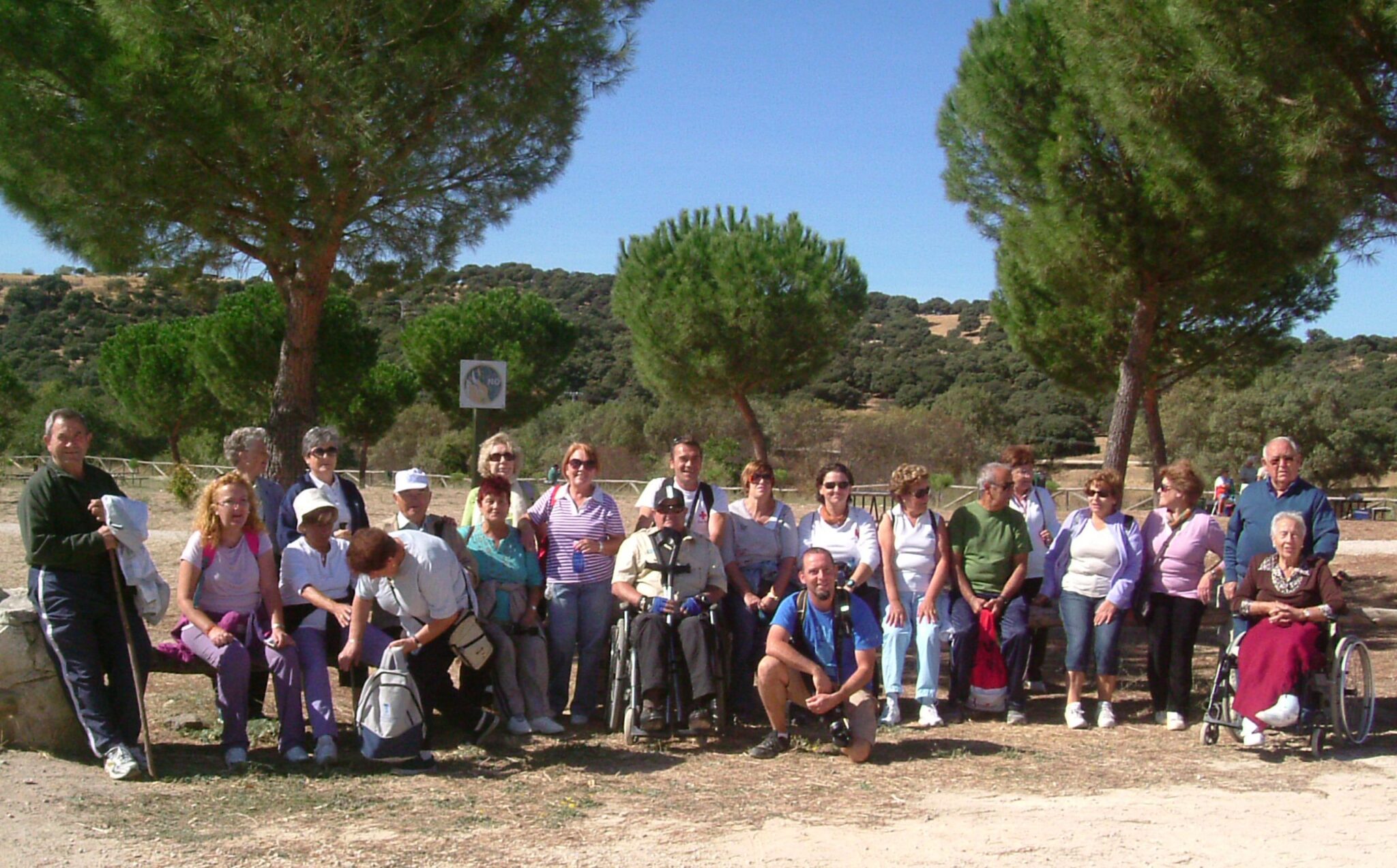 Las personas mayores de Colmenar Viejo analizan el estado del río Manzanares con ANAPRI y Cruz Roja