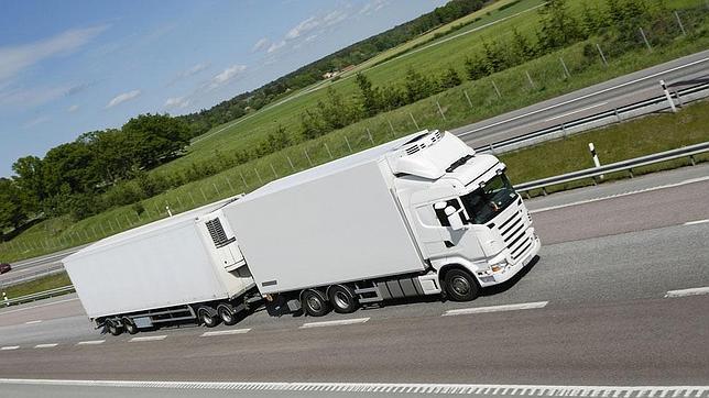 NO a la propuesta de los megacamiones