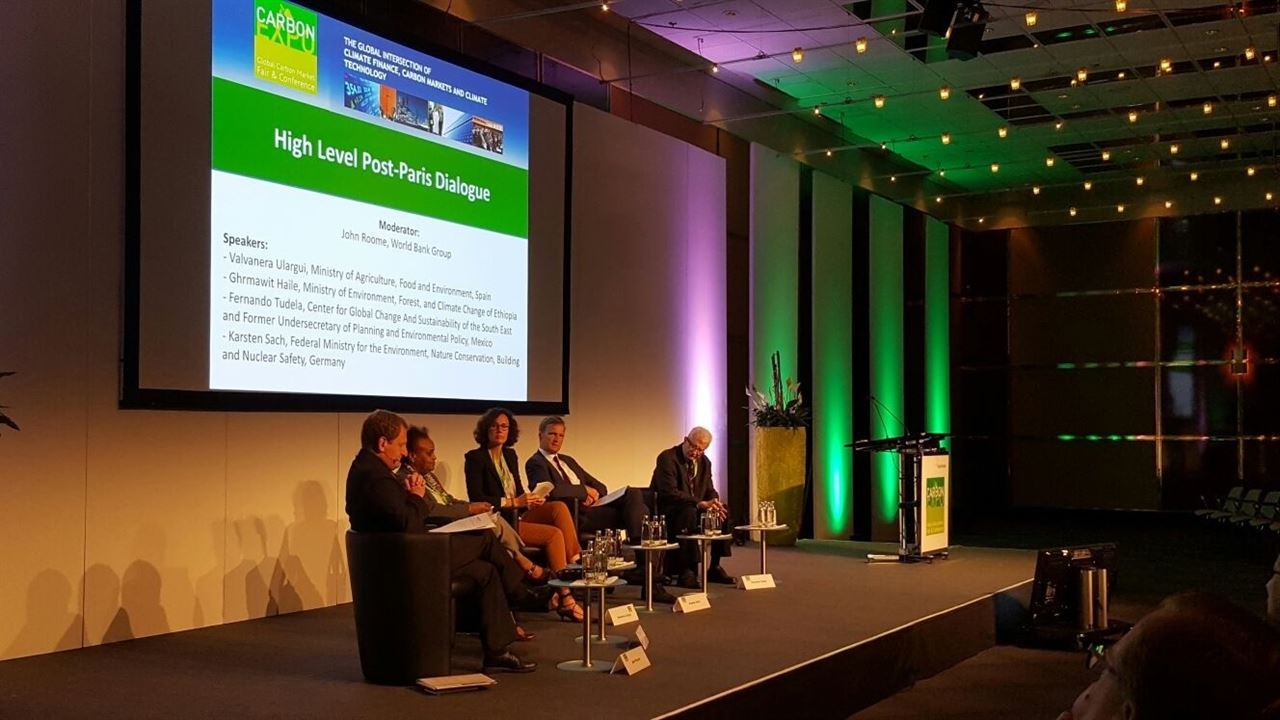 Fijar el precio del carbono es ‘prioritario’ para cumplir con el Acuerdo de París