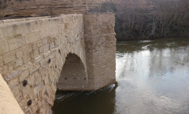 El Gobierno autoriza rebajar un 7% el canon de concesión de aguas del río Ebro para Ayuntamientos e industrias