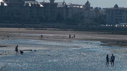 Un centenar de municipios espera a que el Gobierno les permita seguir en la costa y no ser demolidos con la nueva ley