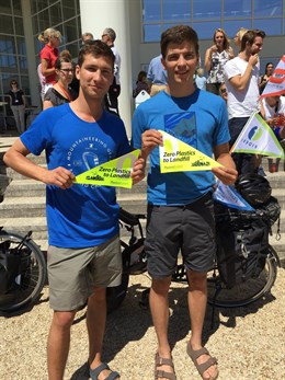Dos jóvenes franceses darán la vuelta al mundo en bici