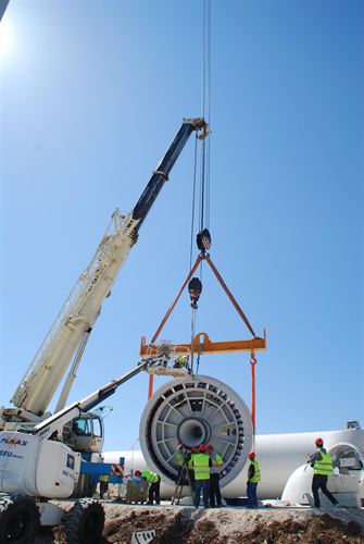 Arranca la instalación de los aerogeneradores del parque eólico experimental de Padul (Granada)