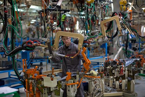 Los grandes consumidores de electricidad piden no pagar el coste de las renovables