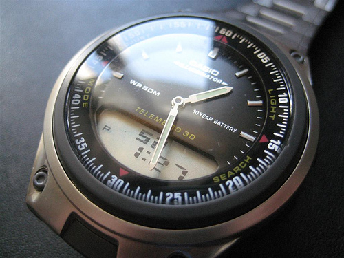 La madrugada del domingo se adelantan los relojes una hora