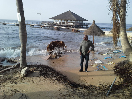 El mar ‘fulmina’ las costas africanas
