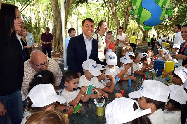 El Ayuntamiento de Santa Cruz de Tenerife renueva su "compromiso" con el medio ambiente con el proyecto Ambiéntate