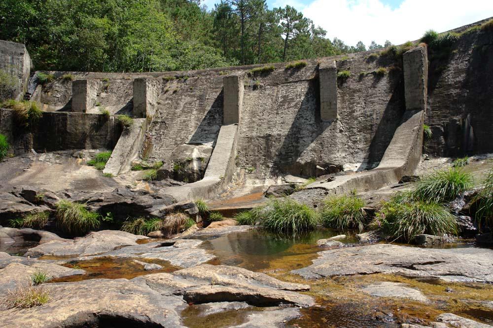 La Fiscalía denuncia mayor piscifactoría de España por desecar el río Castro