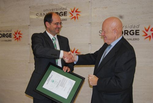 La Universidad San Jorge recibe el certificado de gestión medioambiental