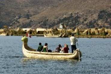 Promueven conservación del lago Titicaca con marcha de sensibilización