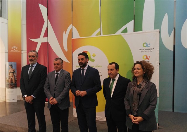 La Junta de Andalucía lanza incentivos para el sector turístico de hasta el 65% para mejoras de eficiencia energética