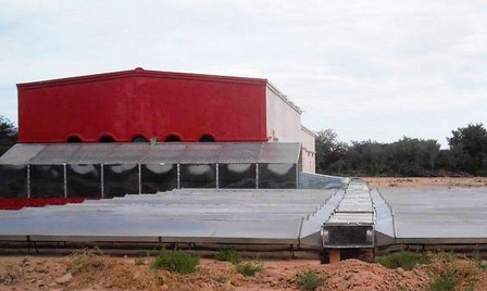 Un secador solar industrial permite mejorar la calidad del pimentón