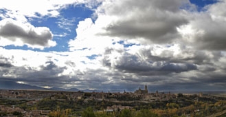 Castilla y León apuesta por un Plan nacional de calidad de aire por ozono y rechaza prohibir el tráfico como solución