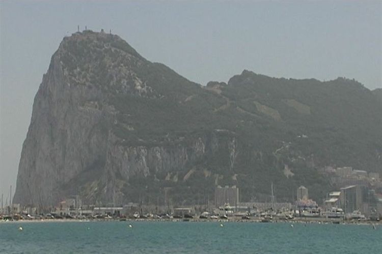 Ecologistas denuncian que entra en Gibraltar material de relleno contaminado
