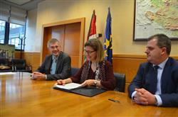 Compromiso ambiental de varios sectores económicos para la reducción de residuos con el Gobierno Vasco