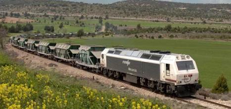 Triplicar la cuota del tren en tráfico de mercancías permite ahorrar costes por 300 millones