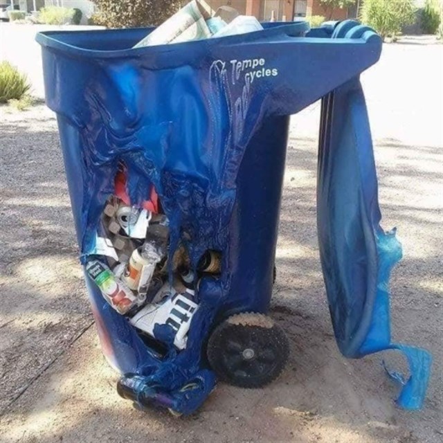 Hace tanto calor en Arizona que la gente está publicando fotos de cosas derritiéndose