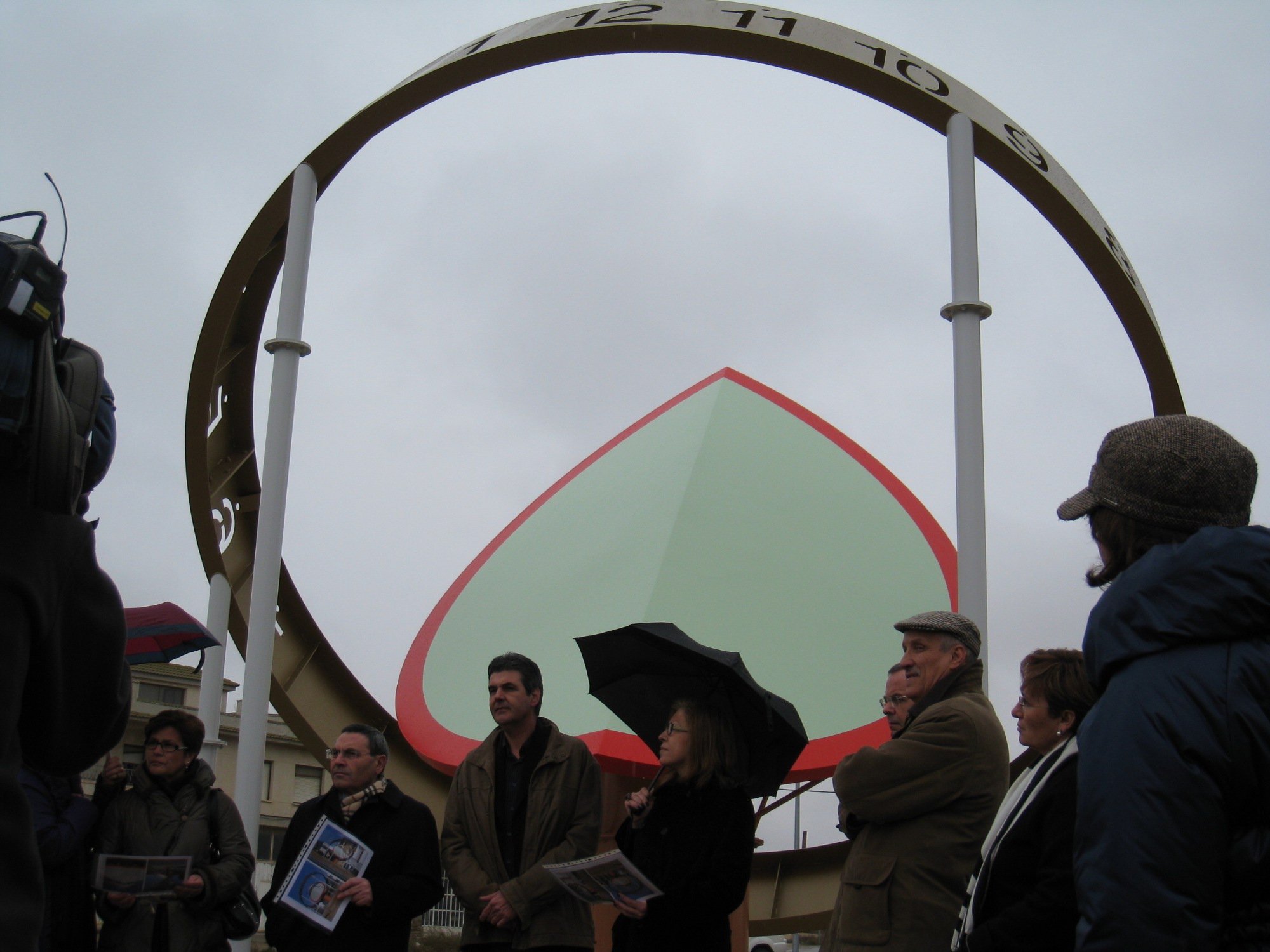 Grañén inaugura el reloj solar más grande de Europa