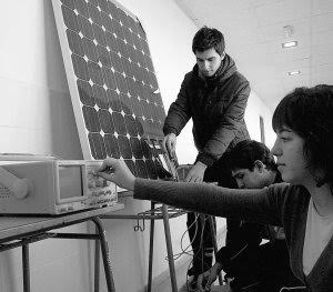 Catalunya adapta al sector el grado de FP de energías renovables