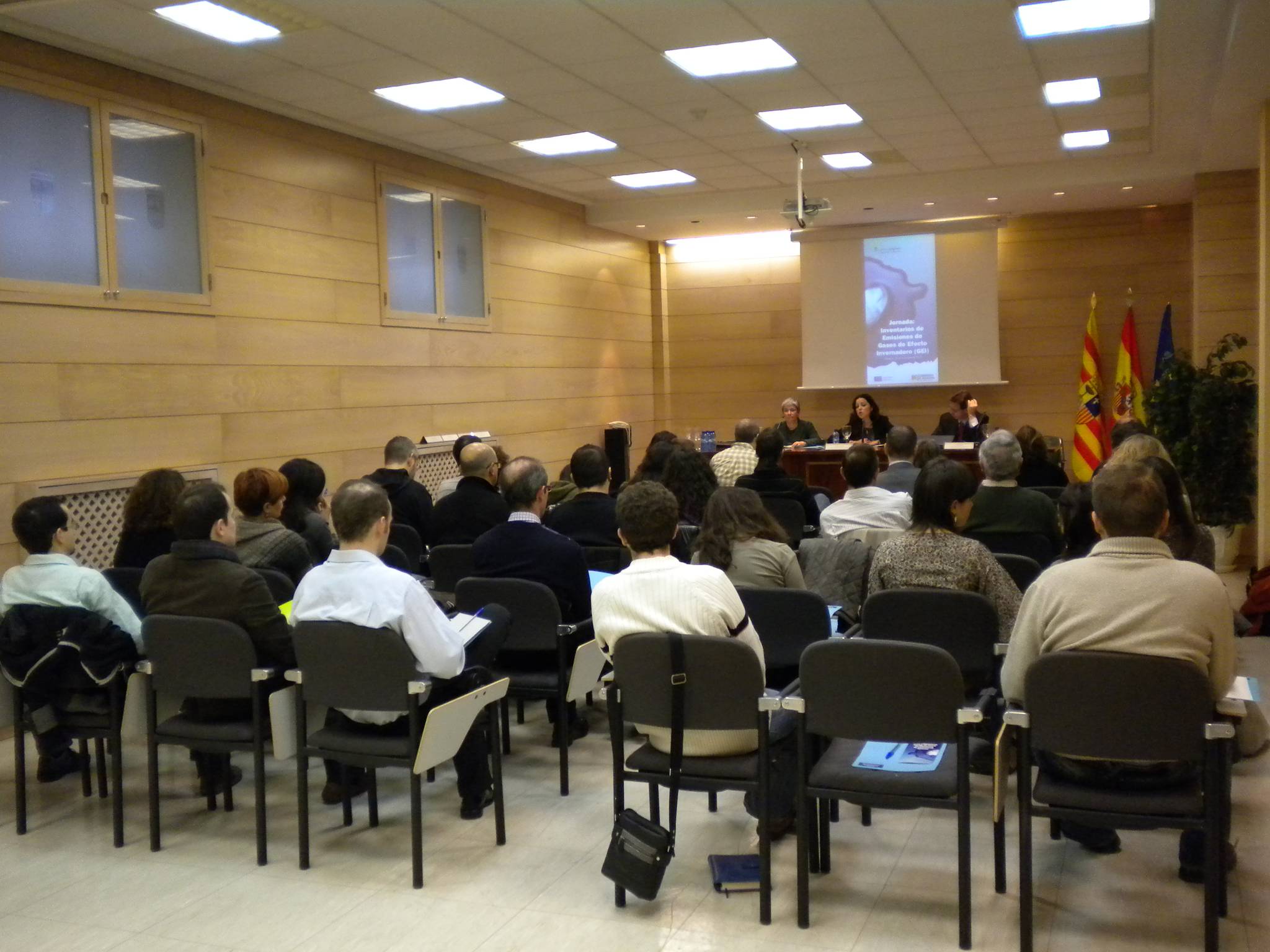 El Departamento de Medio Ambiente organiza una jornada para promover el conocimiento sobre los Inventarios de Gases de Efecto Invernadero (GEI)