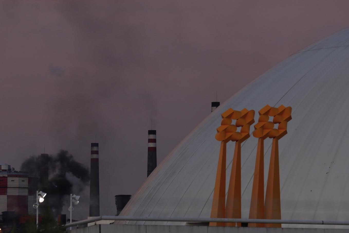 Asturias. Otro día que se dispara el cancerígeno benceno arrastrando las partículas