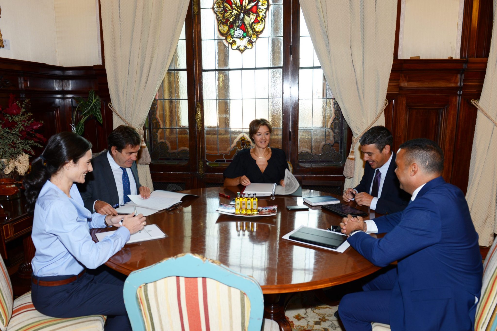 Arrancan los trabajos de restauración forestal de las zonas afectadas por el incendio de La Palma (Canarias)