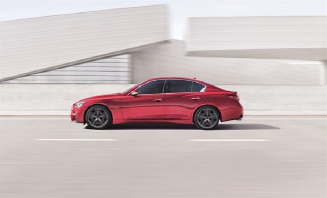 Infiniti Q50 Híbrido