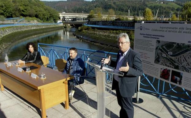 Comienzan las obras para mejorar el saneamiento del río Oiartzun en Errenteria con una inversión de 2
