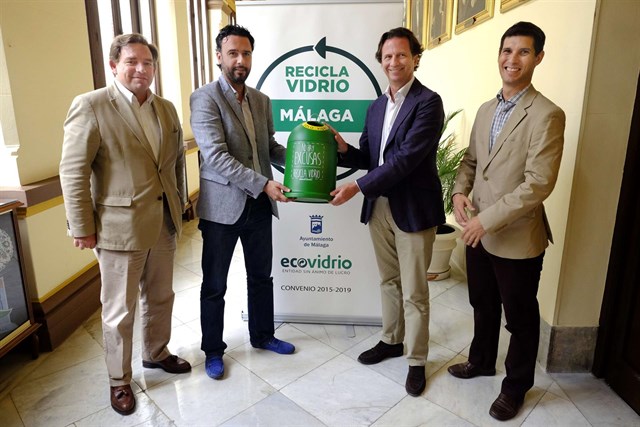 Aumenta en un 15% el volumen de vidrio reciclado en Málaga en el último año