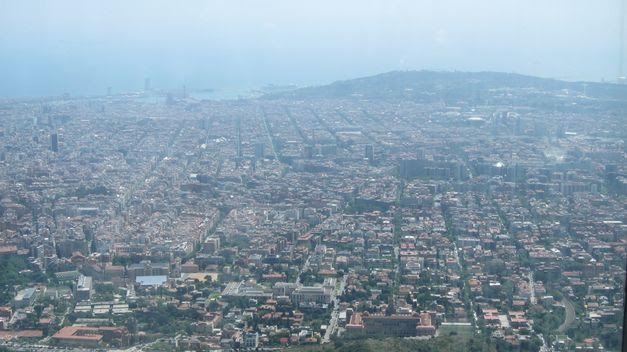 Expertos desaconsejan hacer ejercicio al aire libre por altos niveles de contaminación en Catalunya