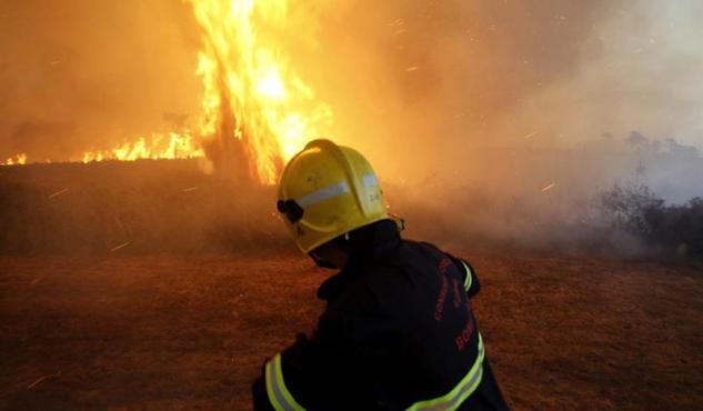 Controlado el incendio que Toques (A Coruña) que afecta a 200 hectáreas de Red Natura