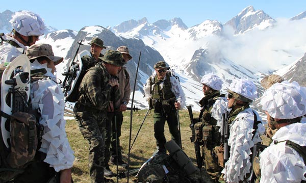 Prácticas militares en el Parque Nacional de la Sierra de Guadarrama