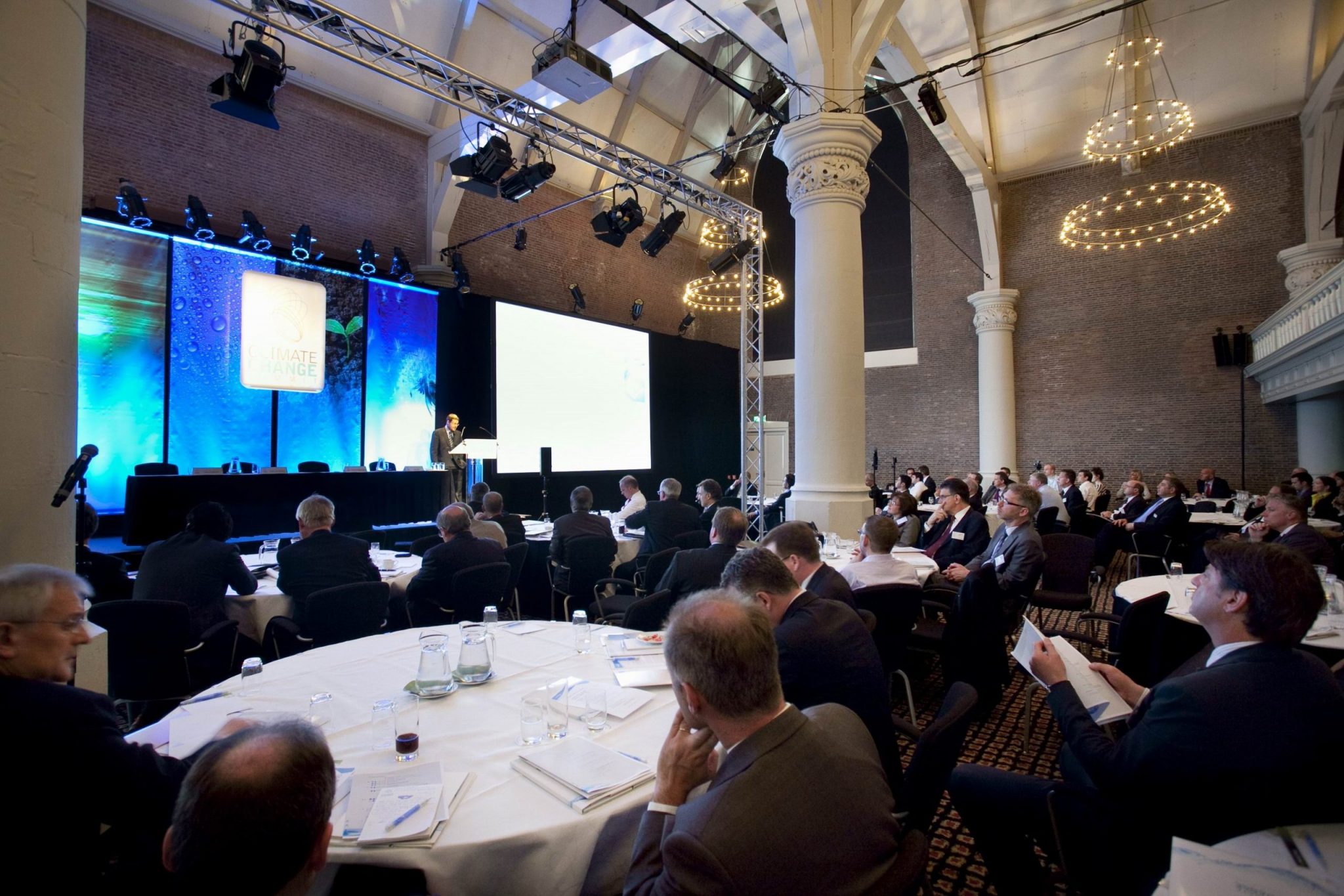 Líderes empresariales europeos se comprometen a tomar medidas para frenar el cambio climático