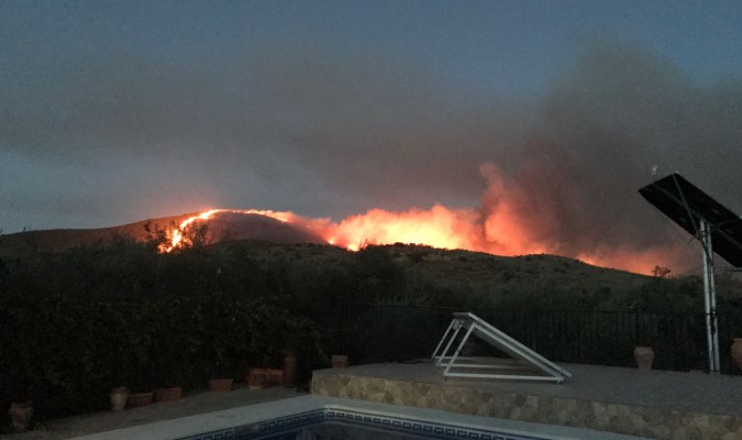 Estabilizado el incendio forestal en un paraje de Guadalcanal (Sevilla)