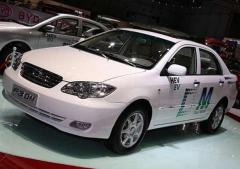 Llega a Bolivia el primer automóvil híbrido eléctrico