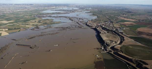 Posibles soluciones a los daños ocasionados por las avenidas del río Ebro a los cascos urbanos