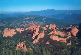 Junta de Castilla y León con La Caixa renuevan el acuerdo que permitirá la conservación del patrimonio natural de la región