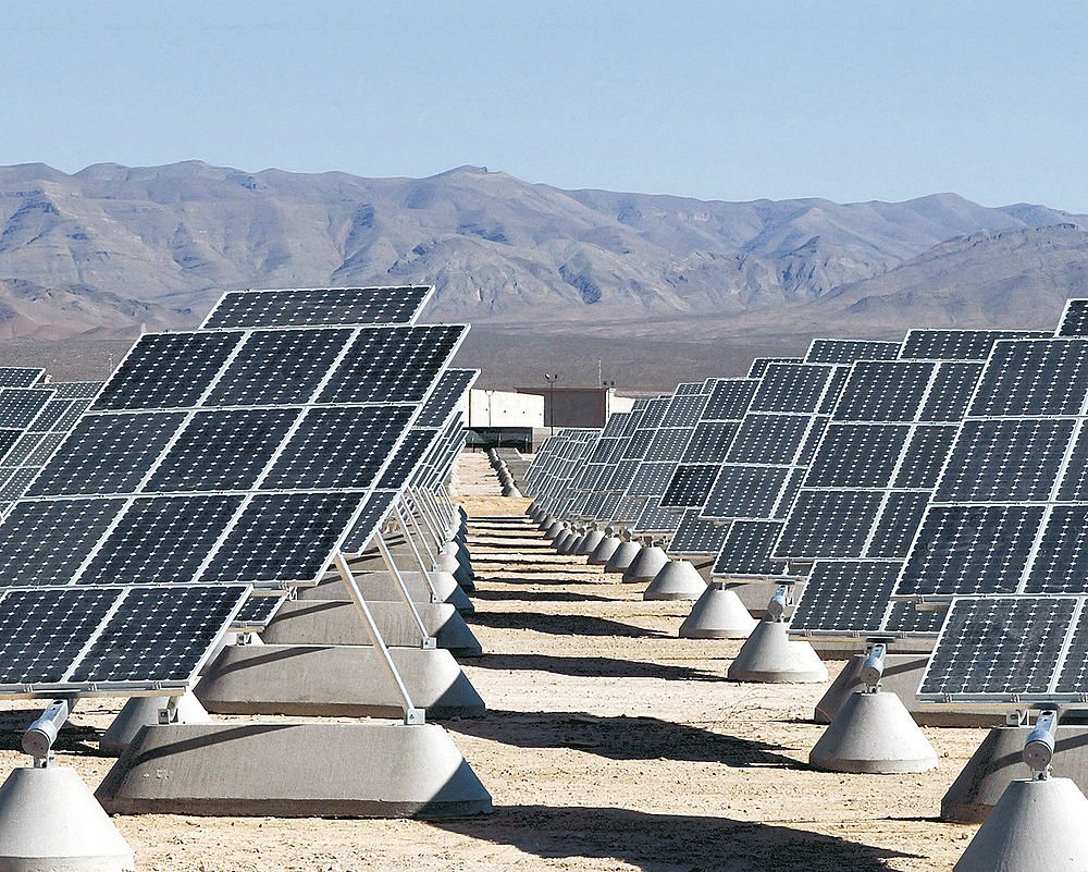 Extremadura. Monago se reunirá este jueves con el ministro Soria para hablar de renovables