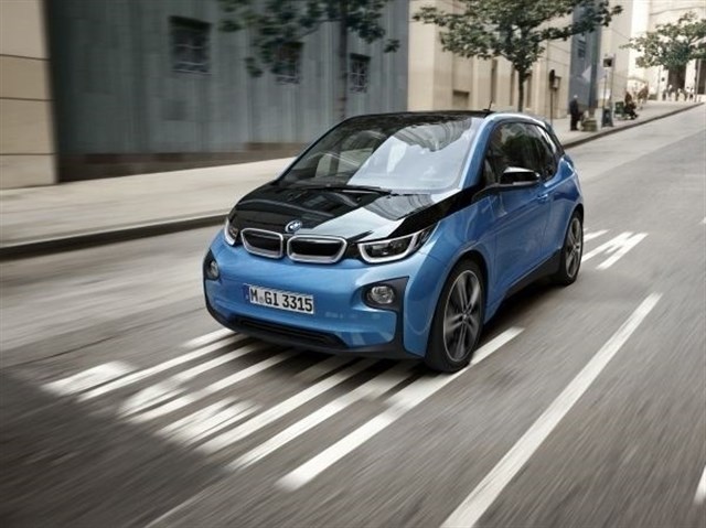 El BMW i3 gana el galardón de Coche Urbano del Año 2017