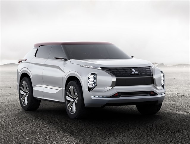 Mitsubishi SUV está impulsado por el sistema híbrido enchufable EV (PHEV)