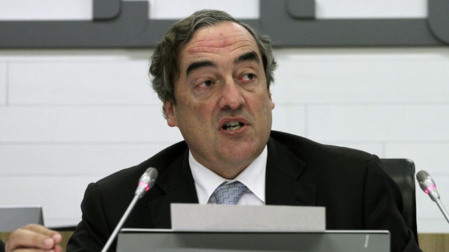 CEOE a favor de que los consumidores industriales de luz NO paguen primas a renovables