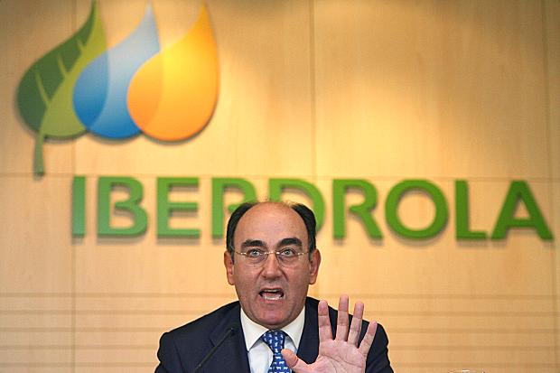 Galán dice que la fiscalidad eléctrica puede ser temporal ‘recortando’ primas a renovables