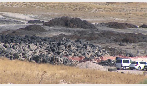 Residuos. Cenizas del cementerio de neumáticos de Seseña
