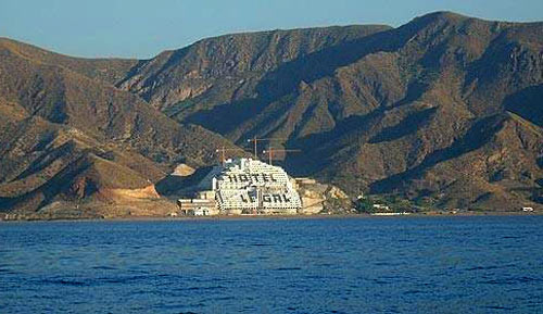 Empresarios de Carboneras (Almería) quieren abrir El Algarrobico sí o sí