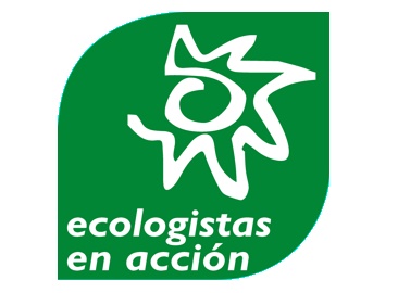 Ecologistas denuncian el uso ilegal del dominio público por dos chiringuitos de Vélez-Málaga