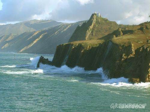 Greenpeace alega contra el Informe de Sostenibilidad Ambiental que promueve el puerto exterior en Pasaia